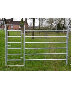 Bateman Cattle Hurdle with Access Gate - 2.5m